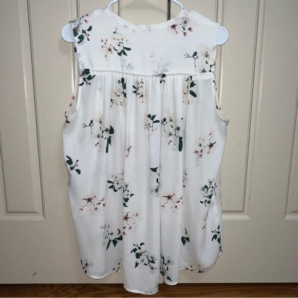 Lucky Brand Women's Sleeveless Floral Button Down Blouse Size 1X - Picture 7 of 9